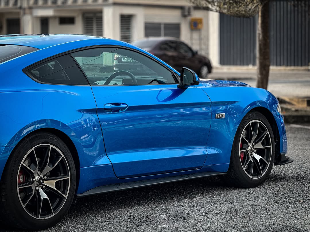 Ravoony Plus PET Metal Paint Jazz Blue Vinyl Car Wrap review Jordan Beckett 05