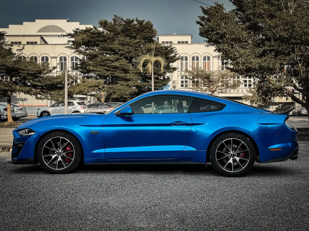 Ravoony Plus PET Metal Paint Jazz Blue Vinyl Car Wrap review Jordan Beckett 04