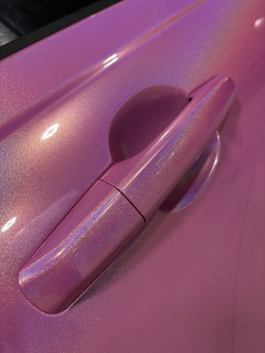 Ravoony Plus PET Glossy Laser Pink Car Vinyl Wrap review Kairos Jones 03