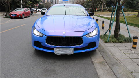 Ravoony Plus PET Glossy Diamond Blue Red Car Wrap review Luna Sharpe 01