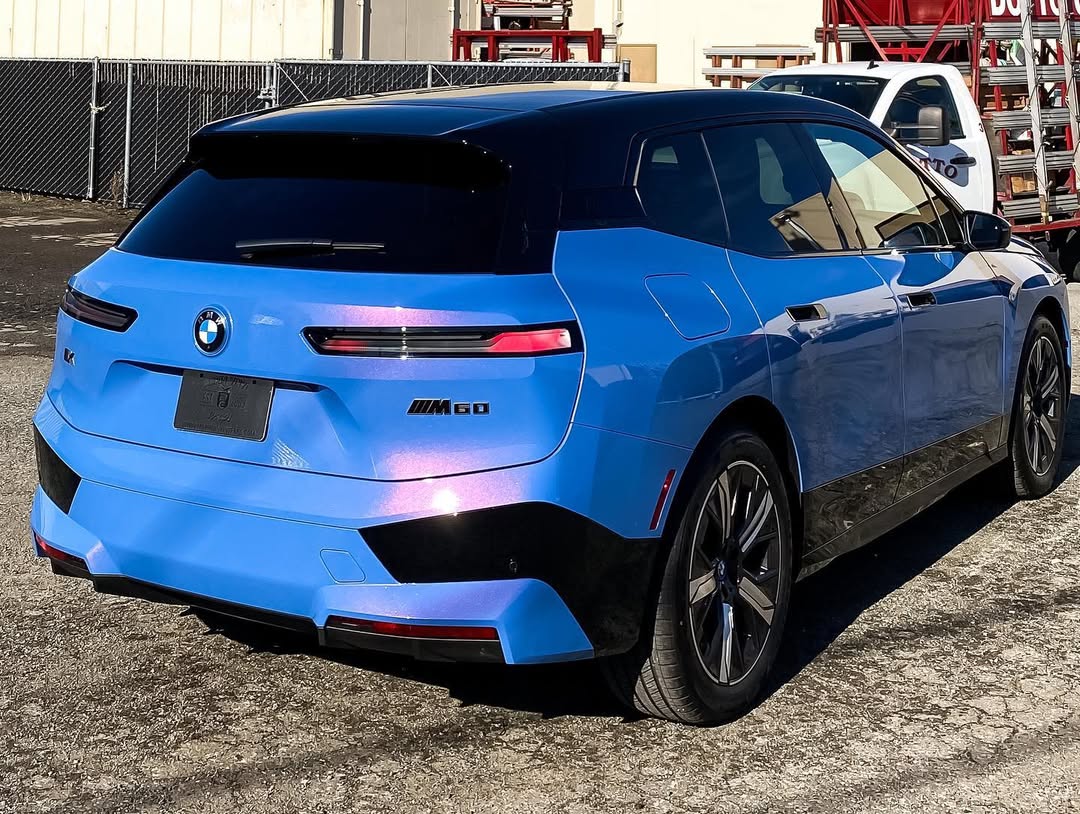 Ravoony Plus PET Glossy Diamond Blue Red Car Wrap review Iridescent Drive Customs 01