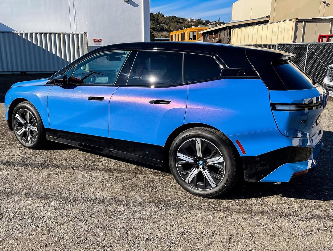 Ravoony Plus PET Glossy Diamond Blue Red Car Wrap review Iridescent Drive Customs 02