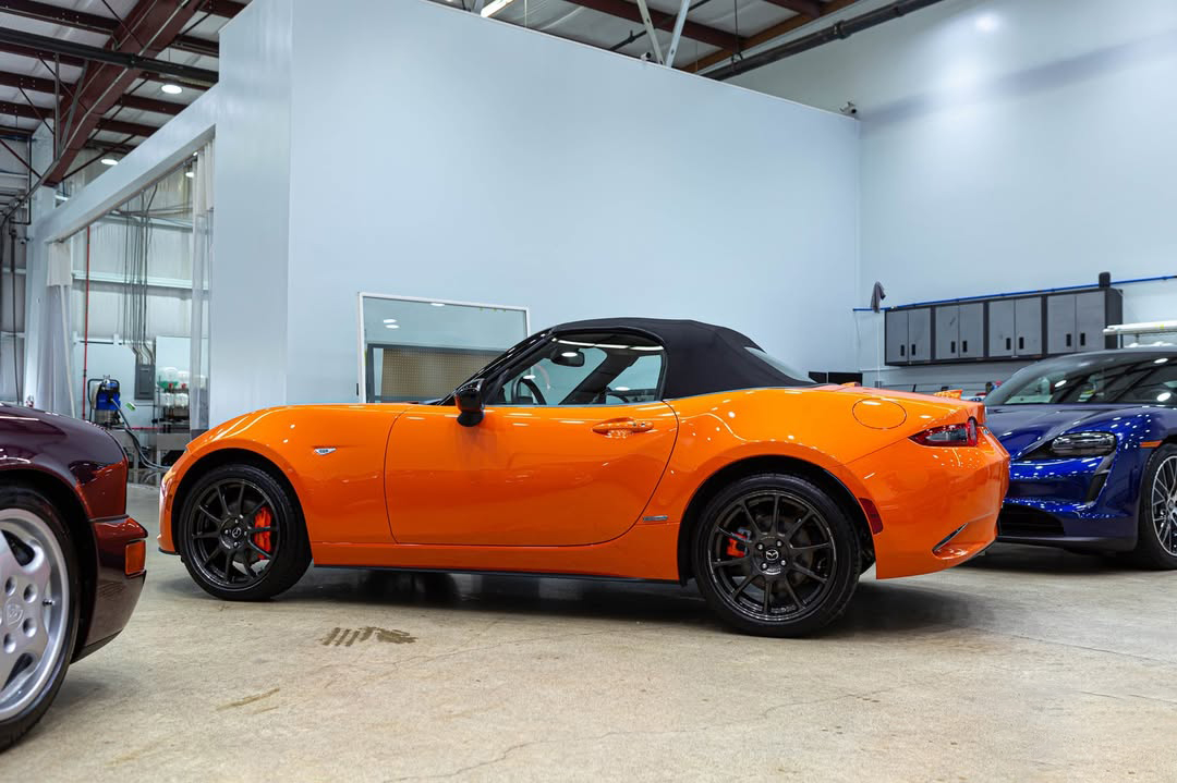 Ravoony Pro TPU Glossy Burnt Orange PPF Film review Flare Finish Garage 03