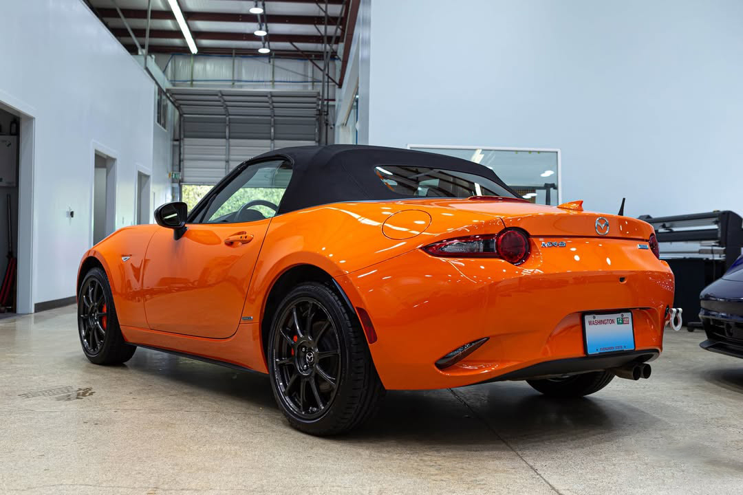 Ravoony Pro TPU Glossy Burnt Orange PPF Film review Flare Finish Garage 04