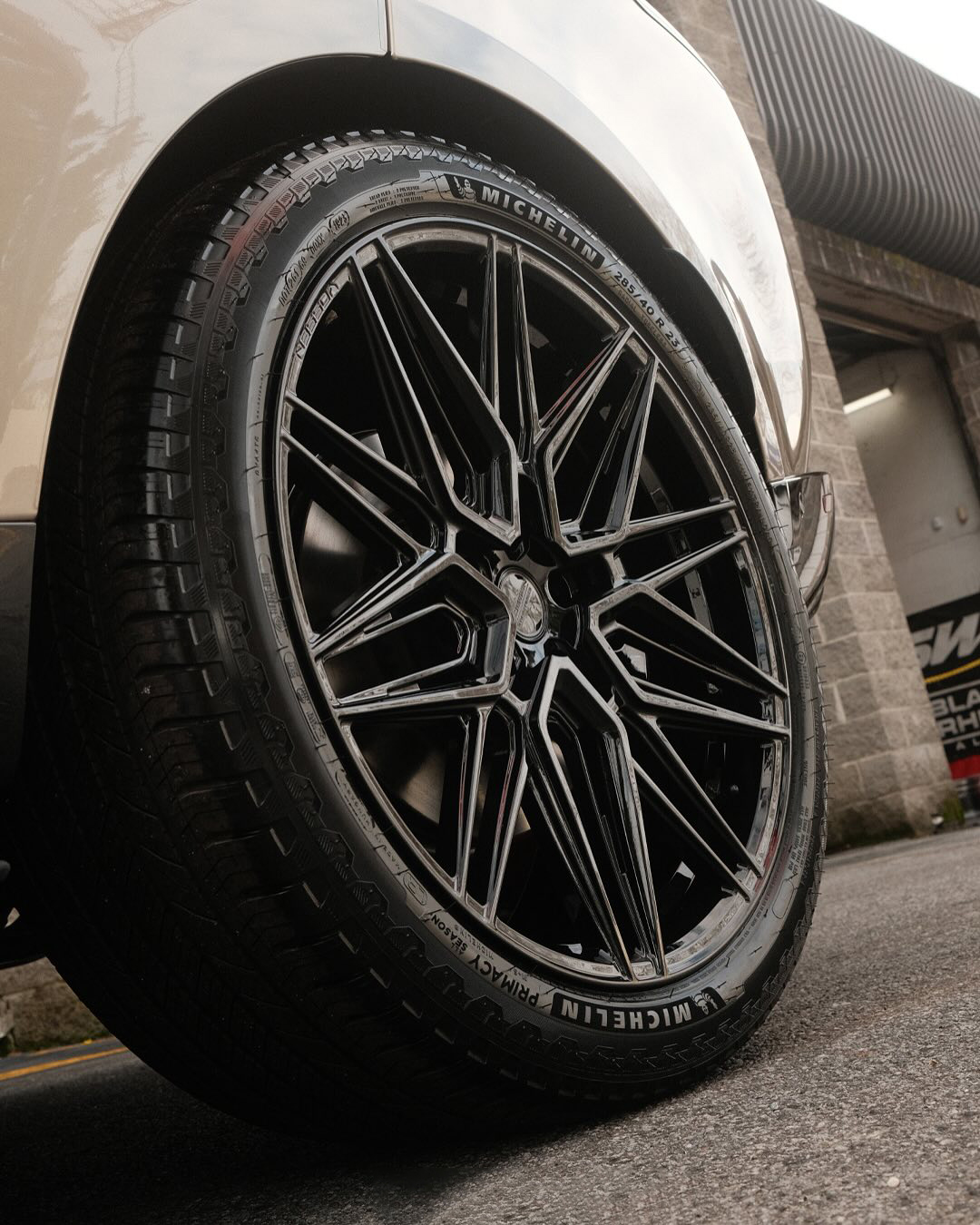 Ravoony Pro TPU Glossy Metallic Champagne Gold PPF Film review Gleam Specialty Wraps 03