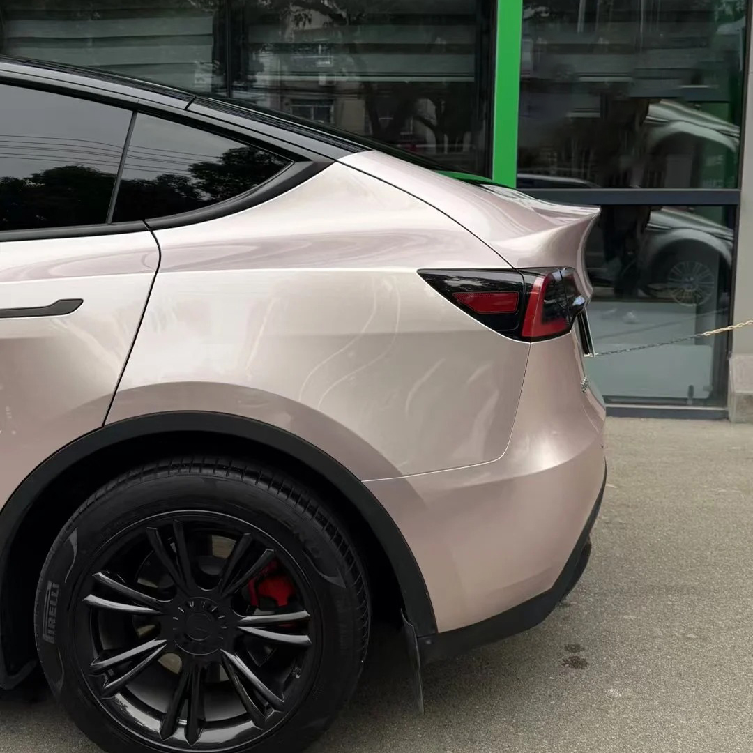 Ravoony Pro TPU Glossy Metallic Champagne Gold PPF Film review amy chen 02