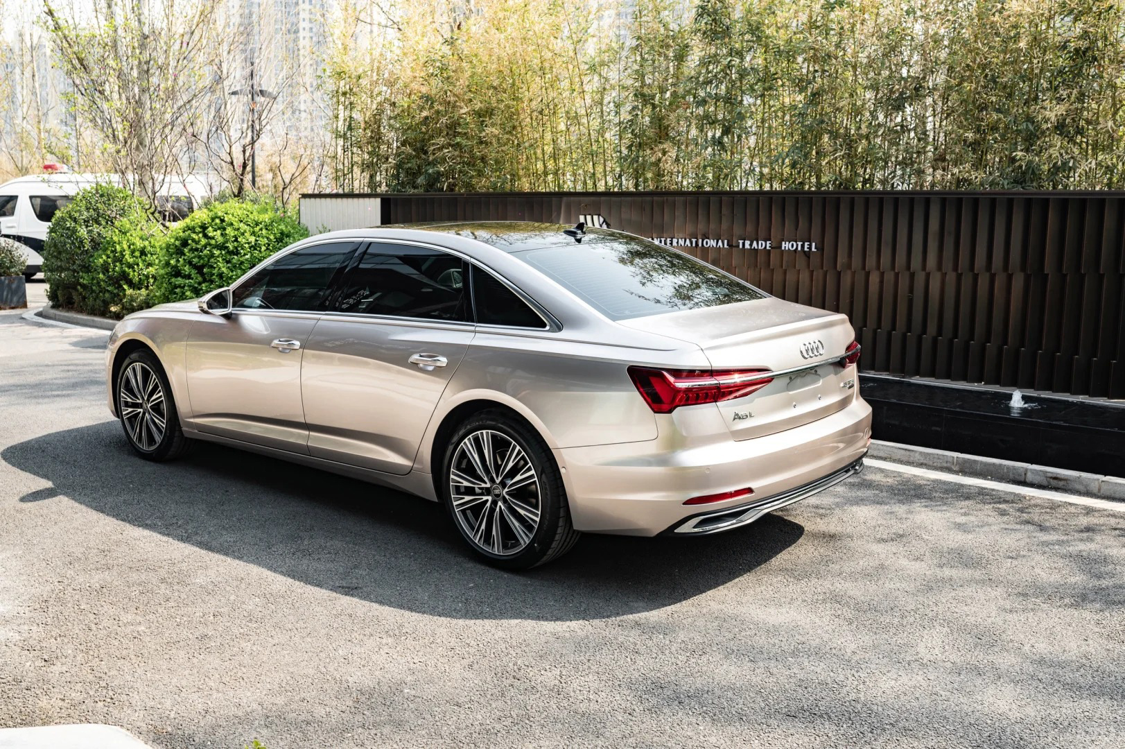 Ravoony Pro TPU Glossy Metallic Champagne Gold PPF Film review Arthur Wellington