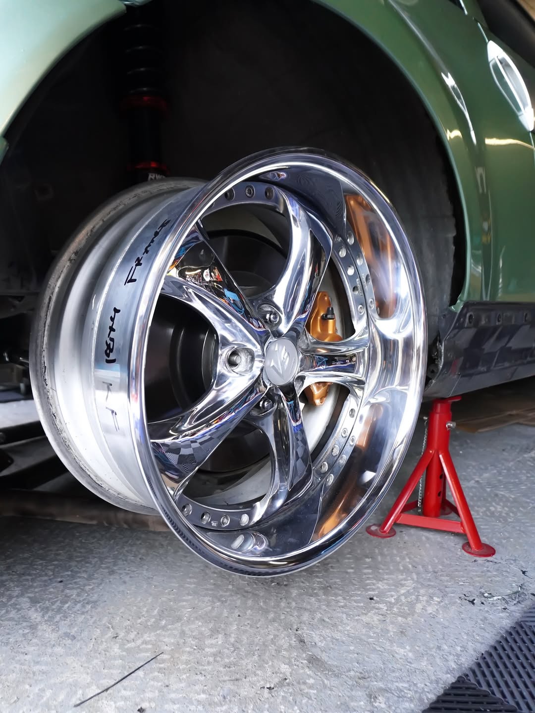 Ravoony Plus PET Ferrari Gloss Verde Francesca Green Vinyl Car Wrap review Antonio "The Doc" Marino 05