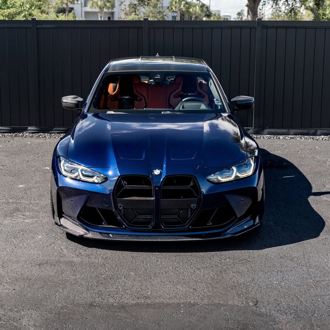 Ravoony Plus PET Gloss BMW Tanzanite Blue Car Vinyl Wrap review Ultramarine Garage 05