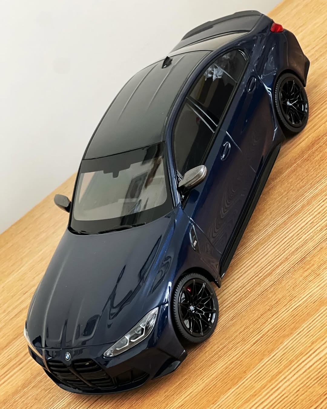 Ravoony Plus PET Gloss BMW Tanzanite Blue Car Vinyl Wrap review Lars Schmidt