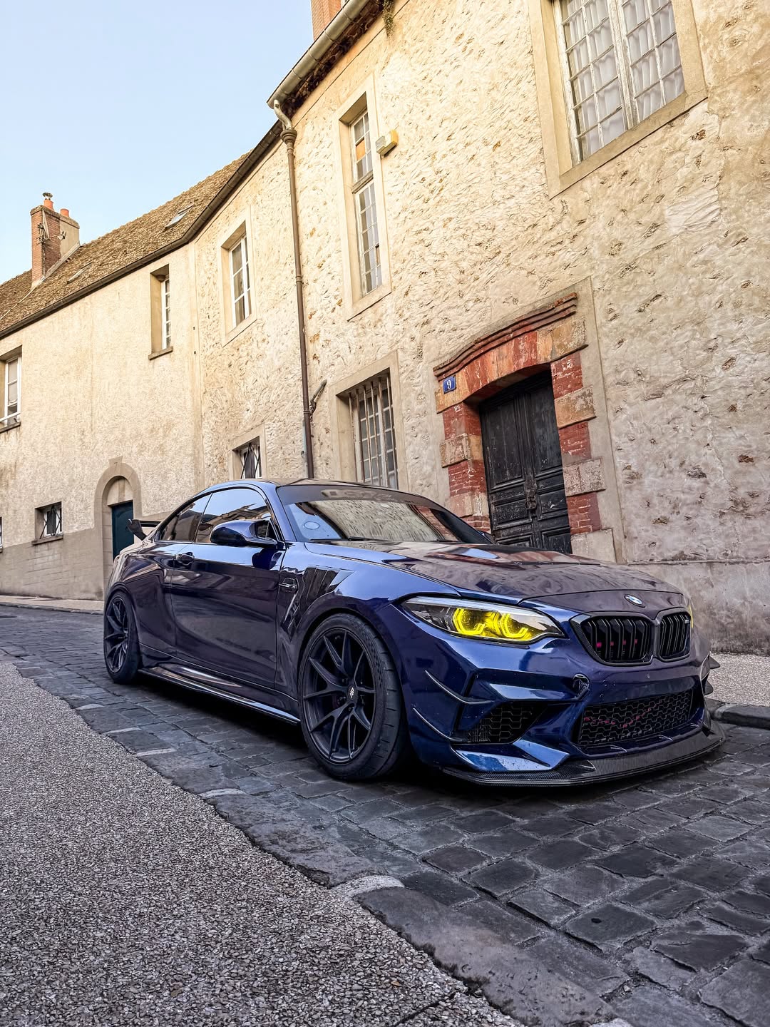 Ravoony Plus PET Gloss BMW Tanzanite Blue Car Vinyl Wrap review Thomas Richter