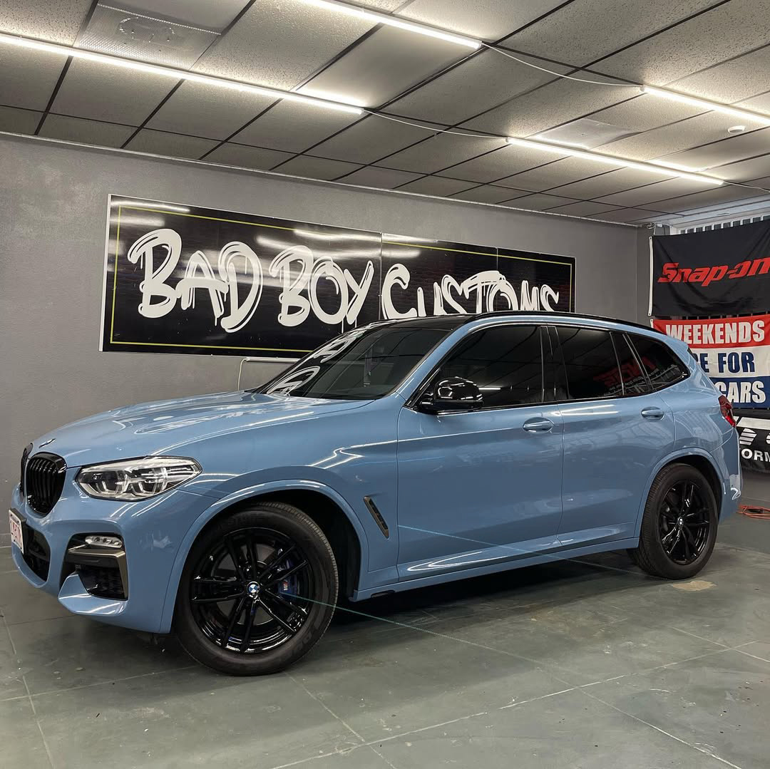 Ravoony Plus PET Gloss China Blue Car Vinyl Wrap review Royal Hue Garage 01