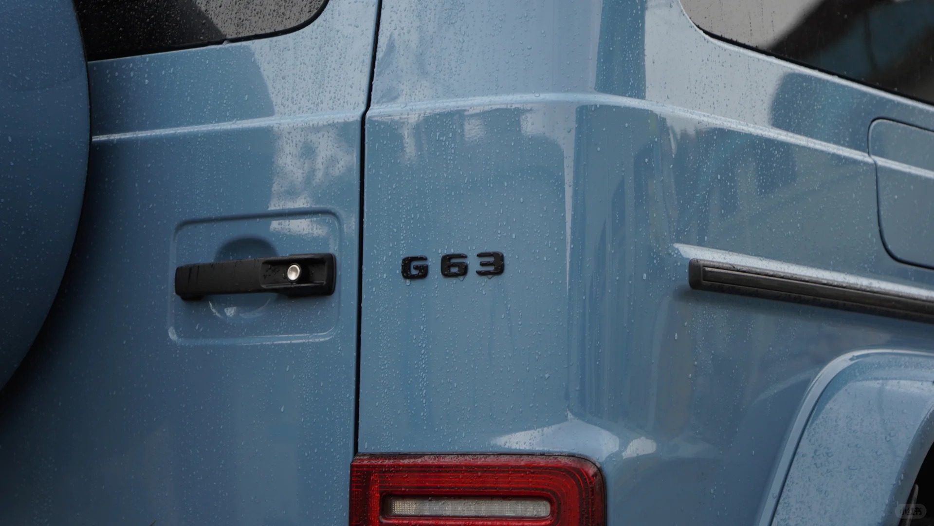 Ravoony Plus PET Gloss China Blue Car Vinyl Wrap review Chloe Mitchell 01