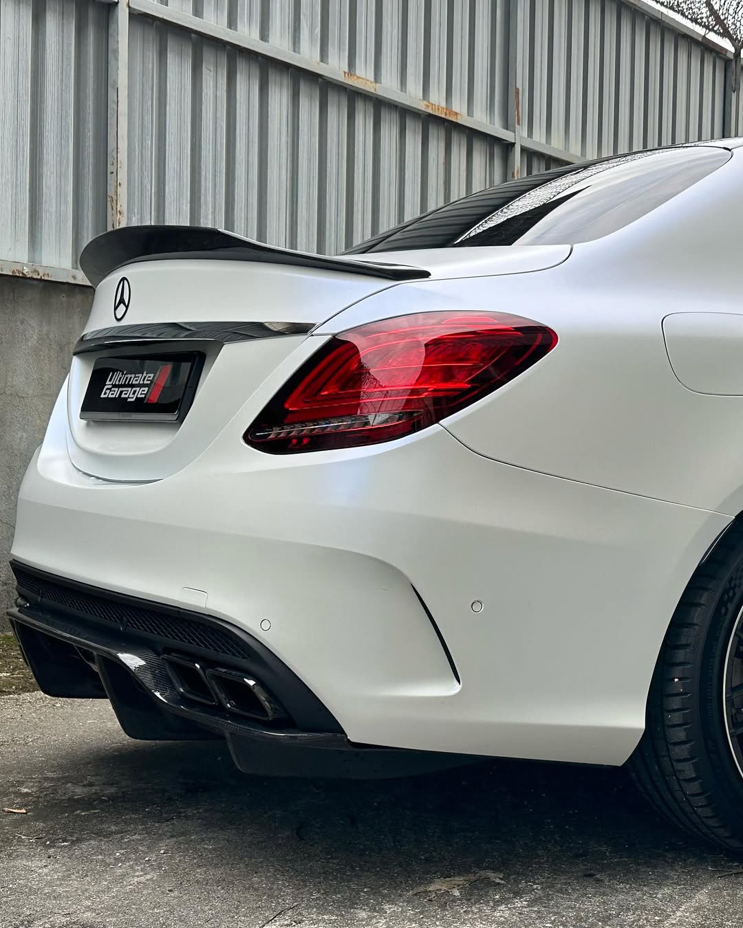 Ravoony Plus PET Glossy White to Blue Car Vinyl Wrap review Aether Aura Finishes 00