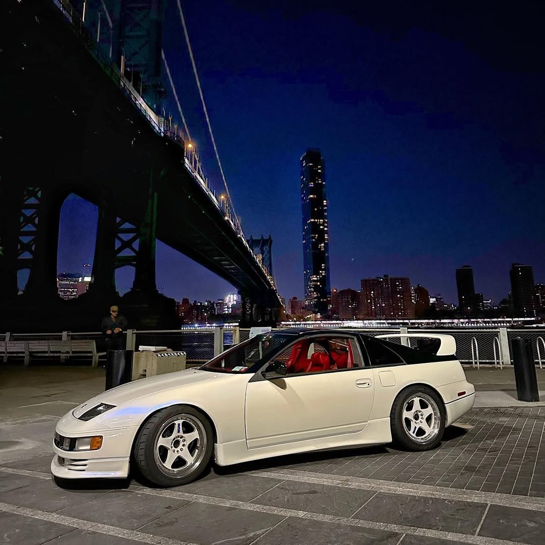 Ravoony Plus PET Glossy White to Blue Car Vinyl Wrap review Aspen Williams 03