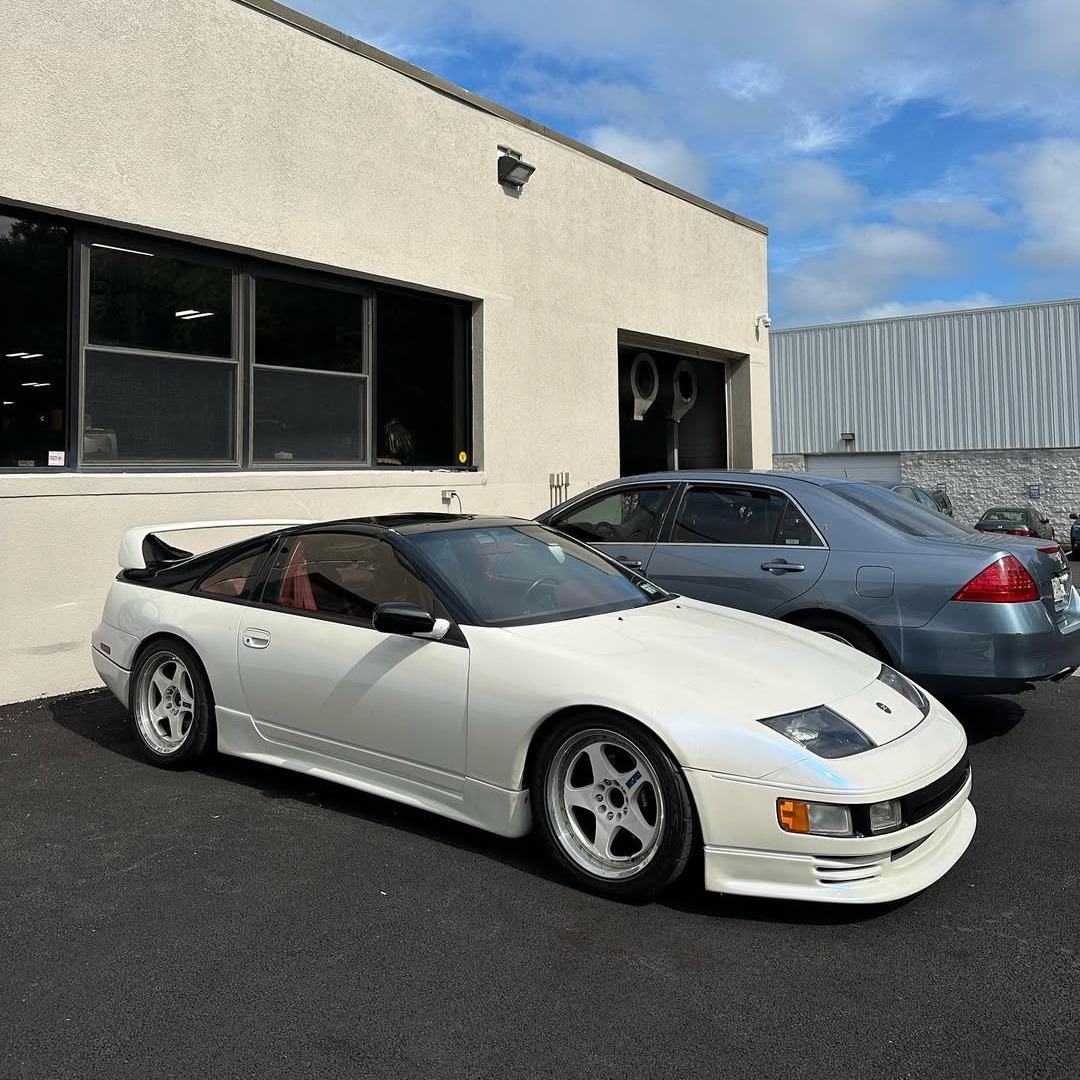 Ravoony Plus PET Glossy White to Blue Car Vinyl Wrap review Aspen Williams 01