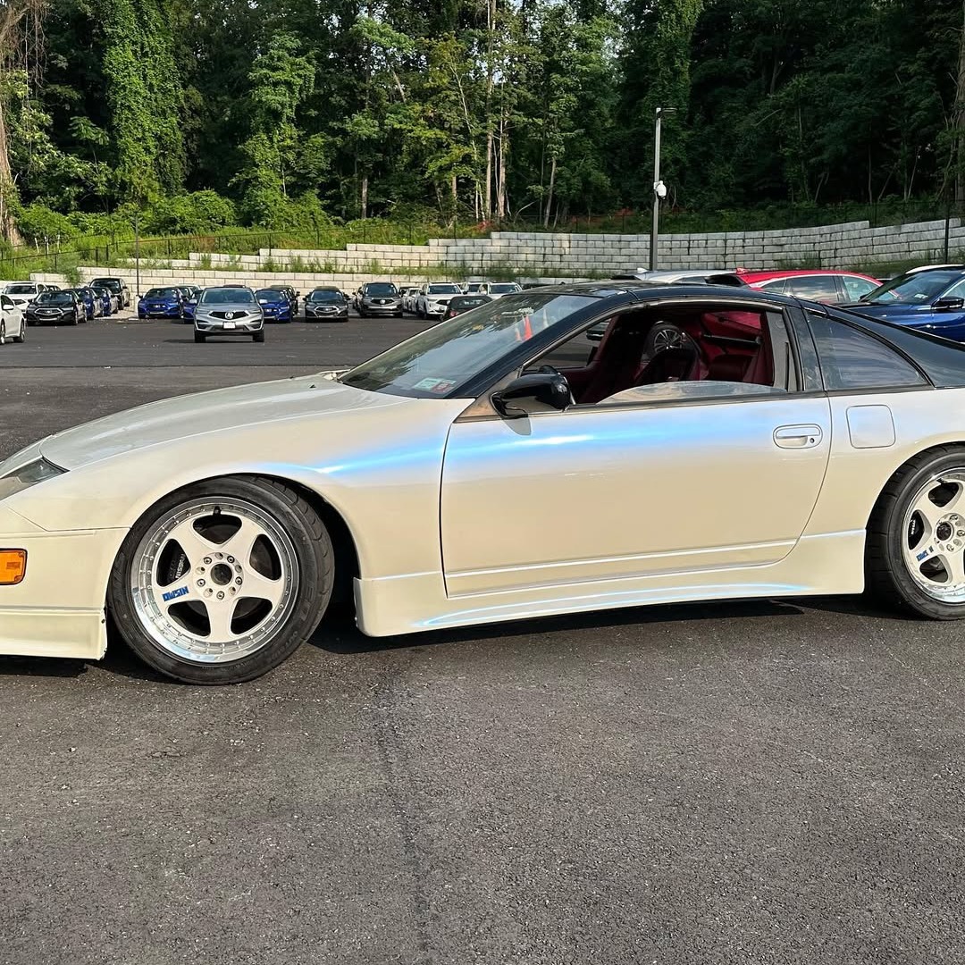 Ravoony Plus PET Glossy White to Blue Car Vinyl Wrap review Aspen Williams 05