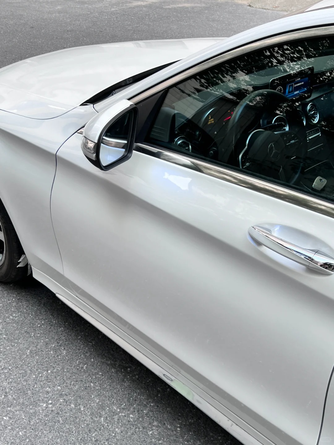 Ravoony Plus PET Glossy White to Blue Car Vinyl Wrap review Chroma Glide Wraps 01