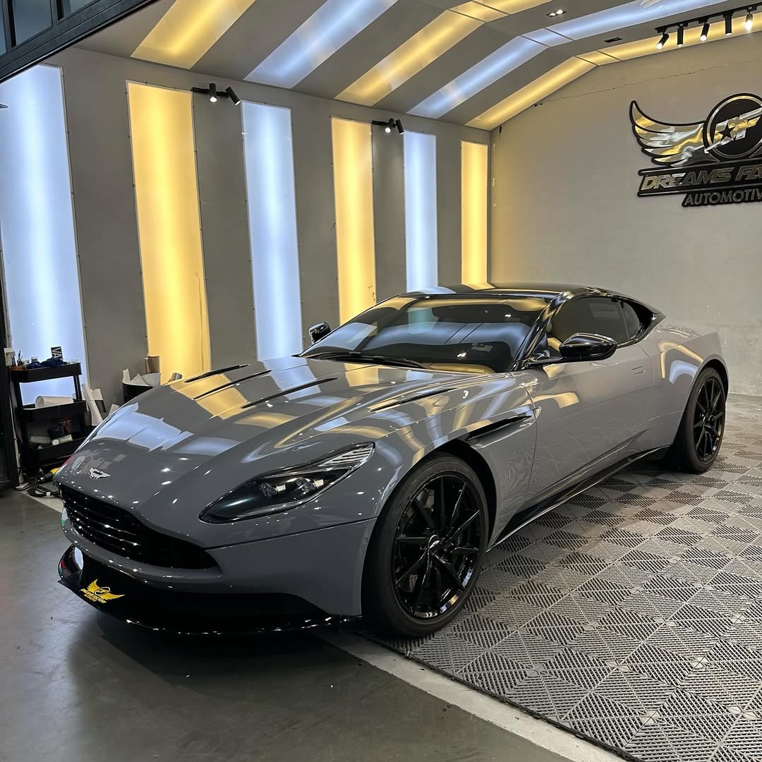 Ravoony Plus PET Gloss Dark Nardo Grey Wrap review Stealth Mode Studio 01