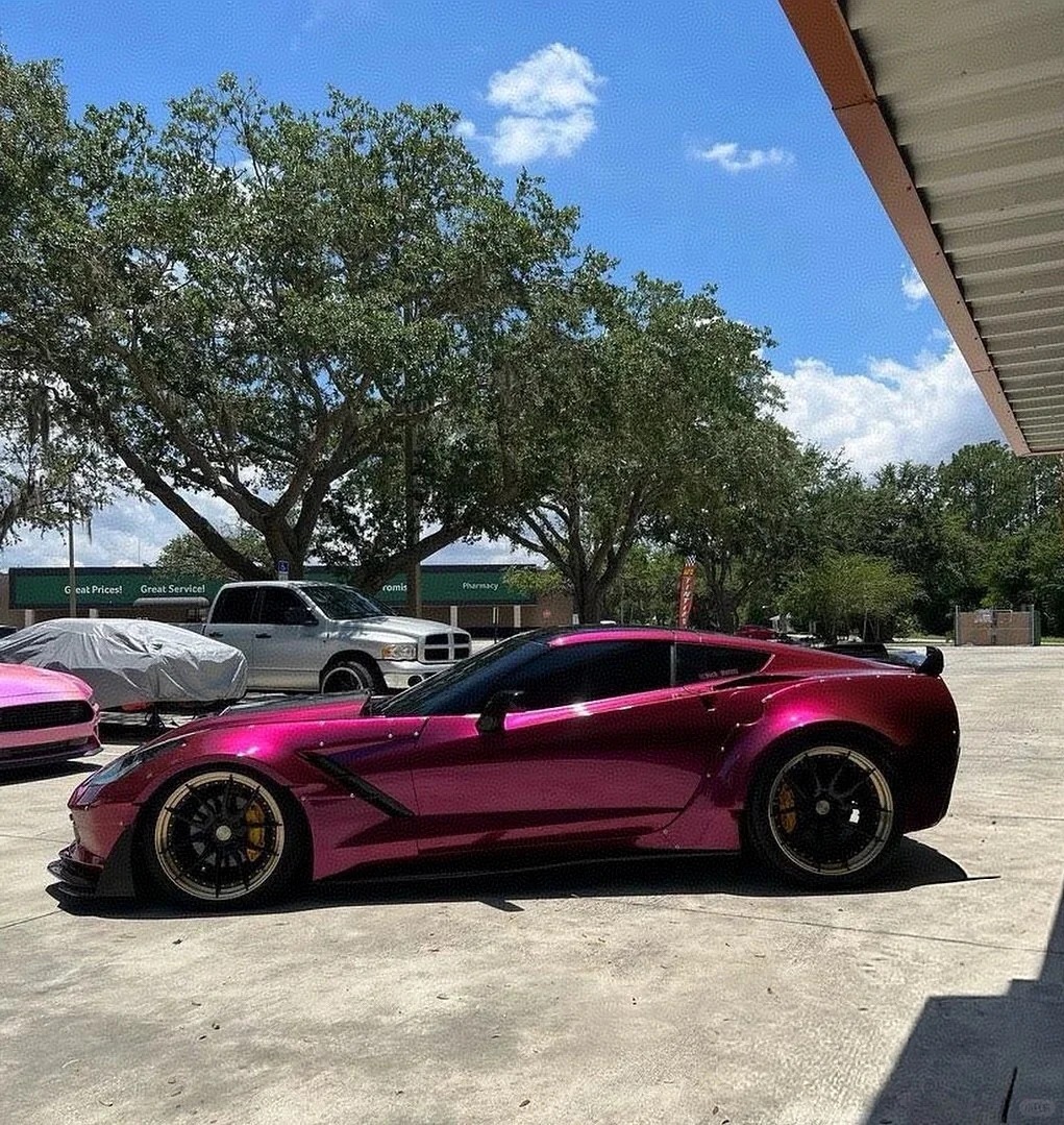 Ravoony Plus PET Glossy Metallic Rubellite Purple Vinyl Wrap review Freya Chen 02