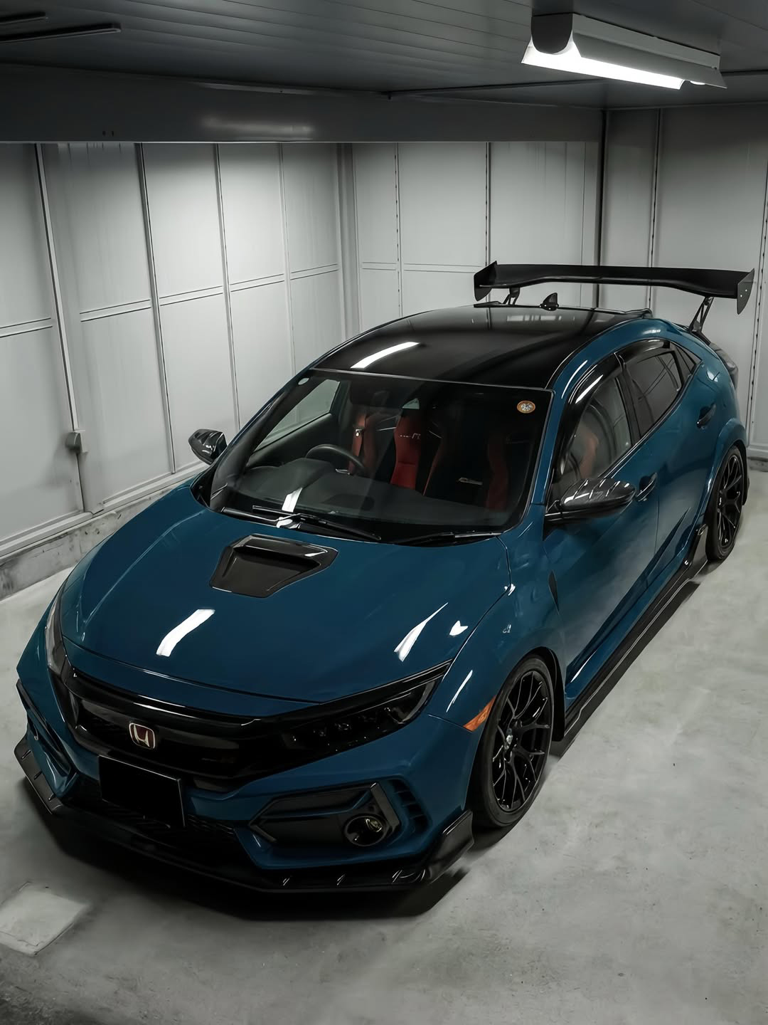 Ravoony Basic PET Gloss Butterfly Valley Blue Vinyl Car Wrap review Leo Ocean 02