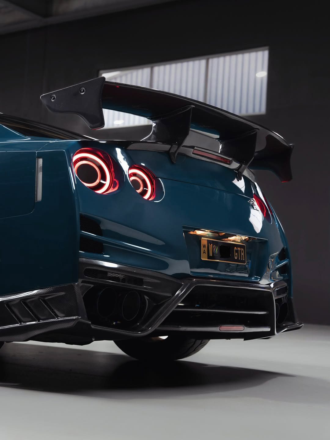 Ravoony Basic PET Gloss Butterfly Valley Blue Vinyl Car Wrap review Luna Reef 03