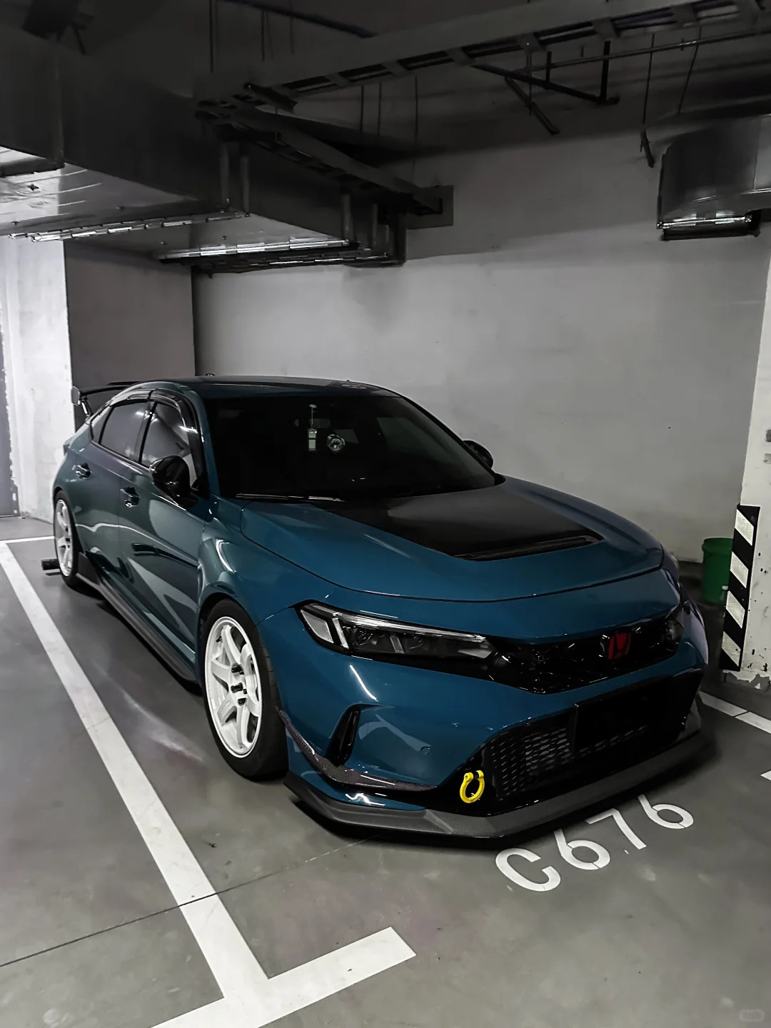 Ravoony Basic PET Gloss Butterfly Valley Blue Vinyl Car Wrap review Zara Thompson 02