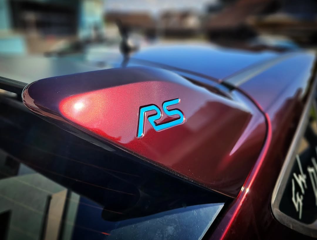 Ravoony Plus PET Gloss Black Rose Vinyl Wrap review Mason Blackwood 04