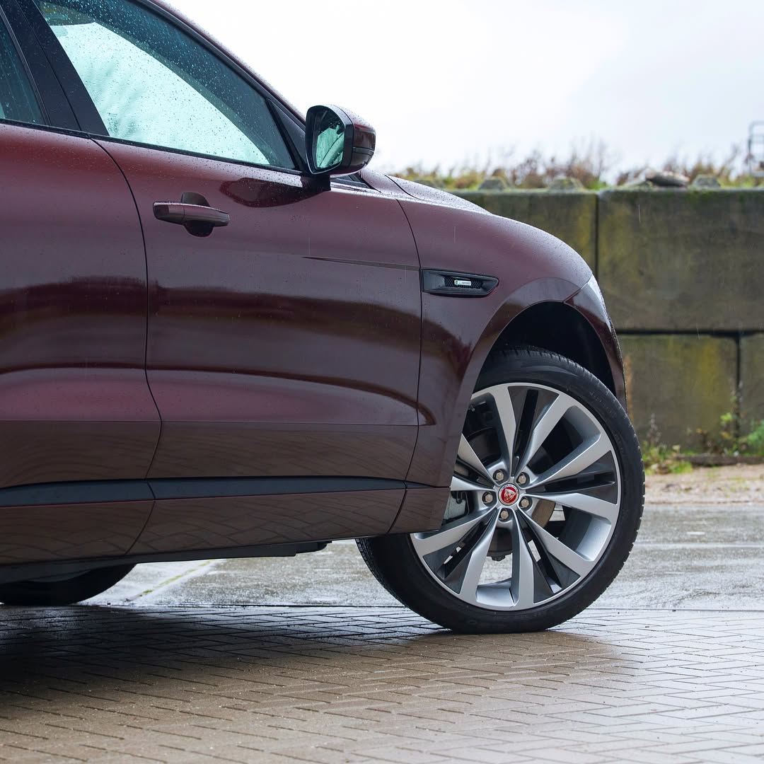 Ravoony Plus PET Gloss Black Rose Vinyl Wrap review Garnet Pierce 05