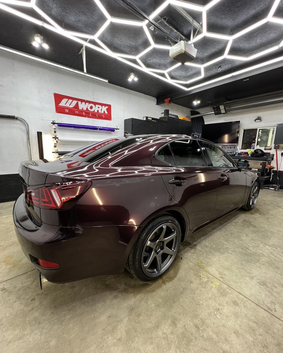 Ravoony Plus PET Gloss Black Rose Vinyl Wrap review Nocturne Rose Studio 01