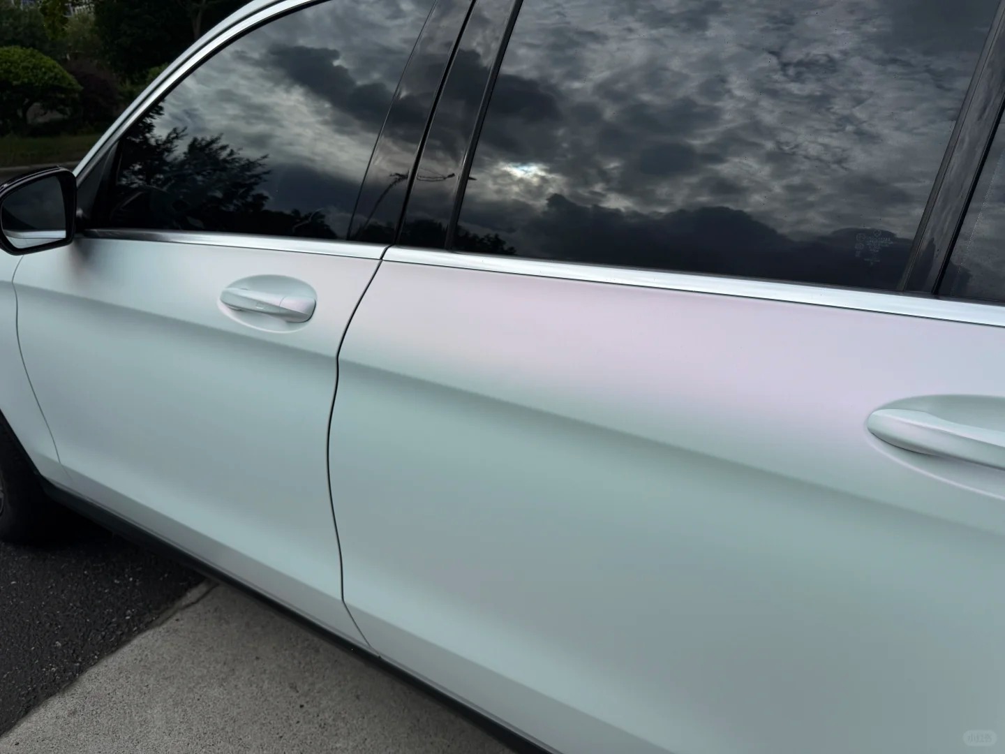 Ravoony Plus PET Matte White To Pink Car Vinyl Wrap review Cloudbank Matte Studio