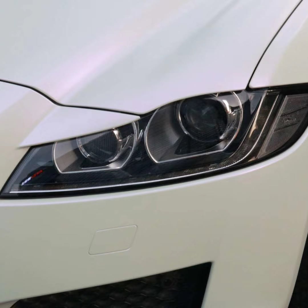 Ravoony Plus PET Matte White To Pink Car Vinyl Wrap review Avalon Matte Studio 02