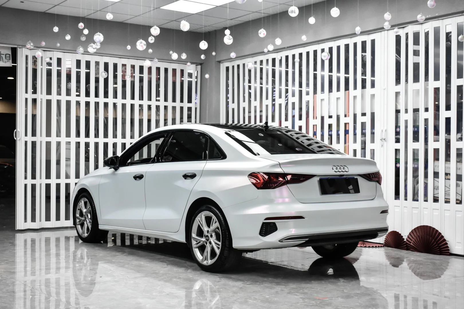 Ravoony Plus PET Matte White To Pink Car Vinyl Wrap review Velvet Bloom Garage 00