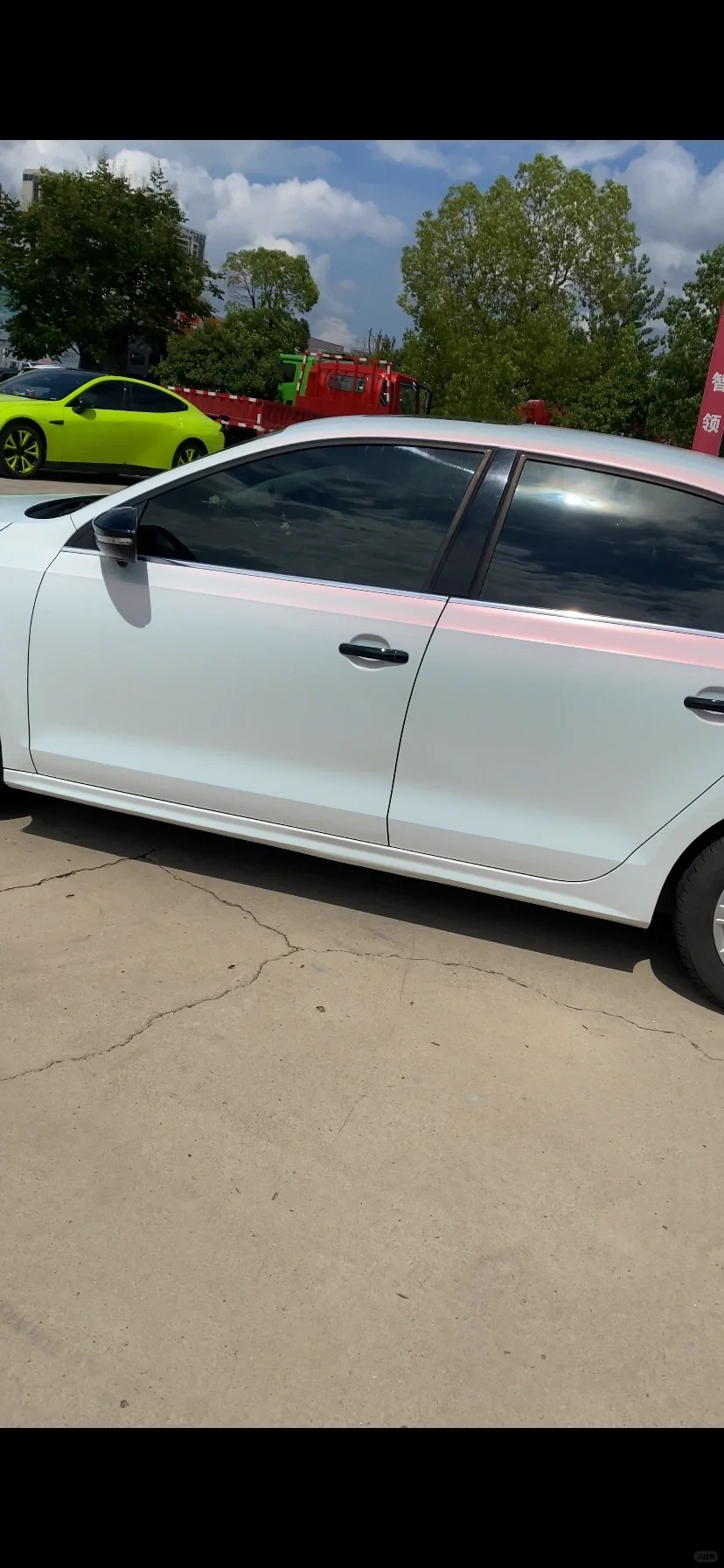 Ravoony Plus PET Matte White To Pink Car Vinyl Wrap review Wren Stone 01