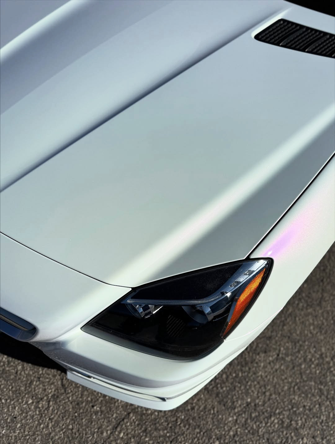 Ravoony Plus Pure Metallic White To Purple Vinyl Car Wrap review Nova Pearl 01