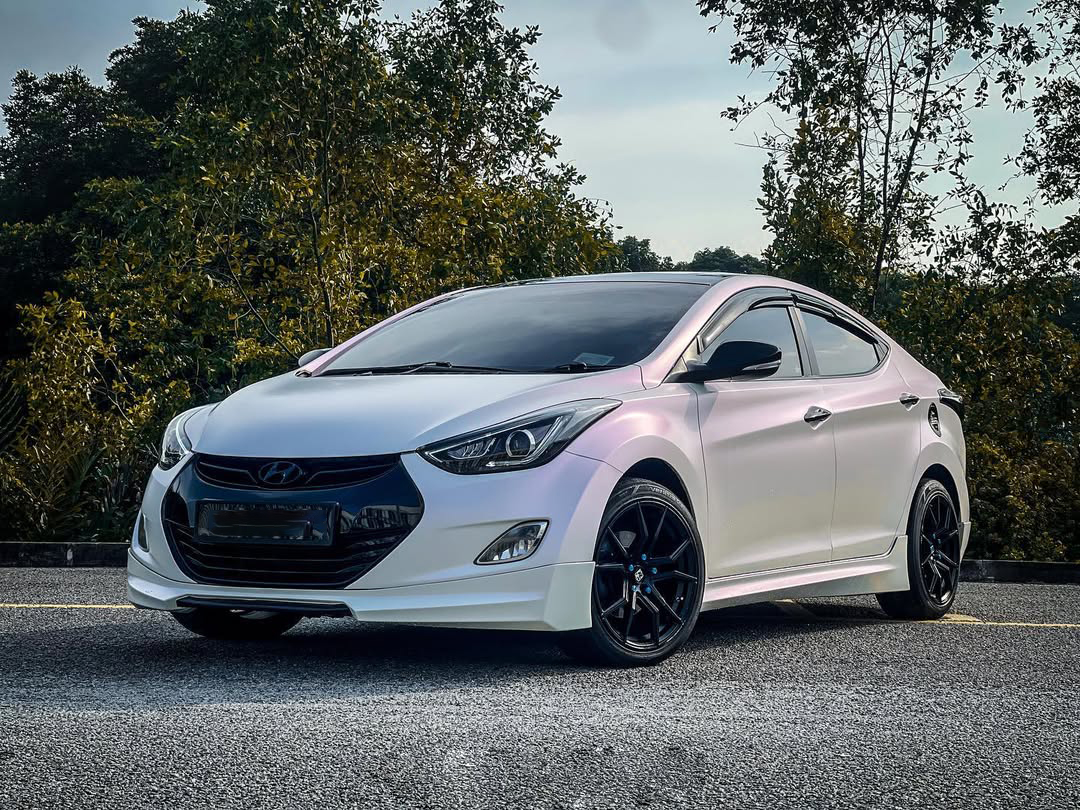 Ravoony Plus Pure Metallic White To Purple Vinyl Car Wrap review Cosmo Frost 02