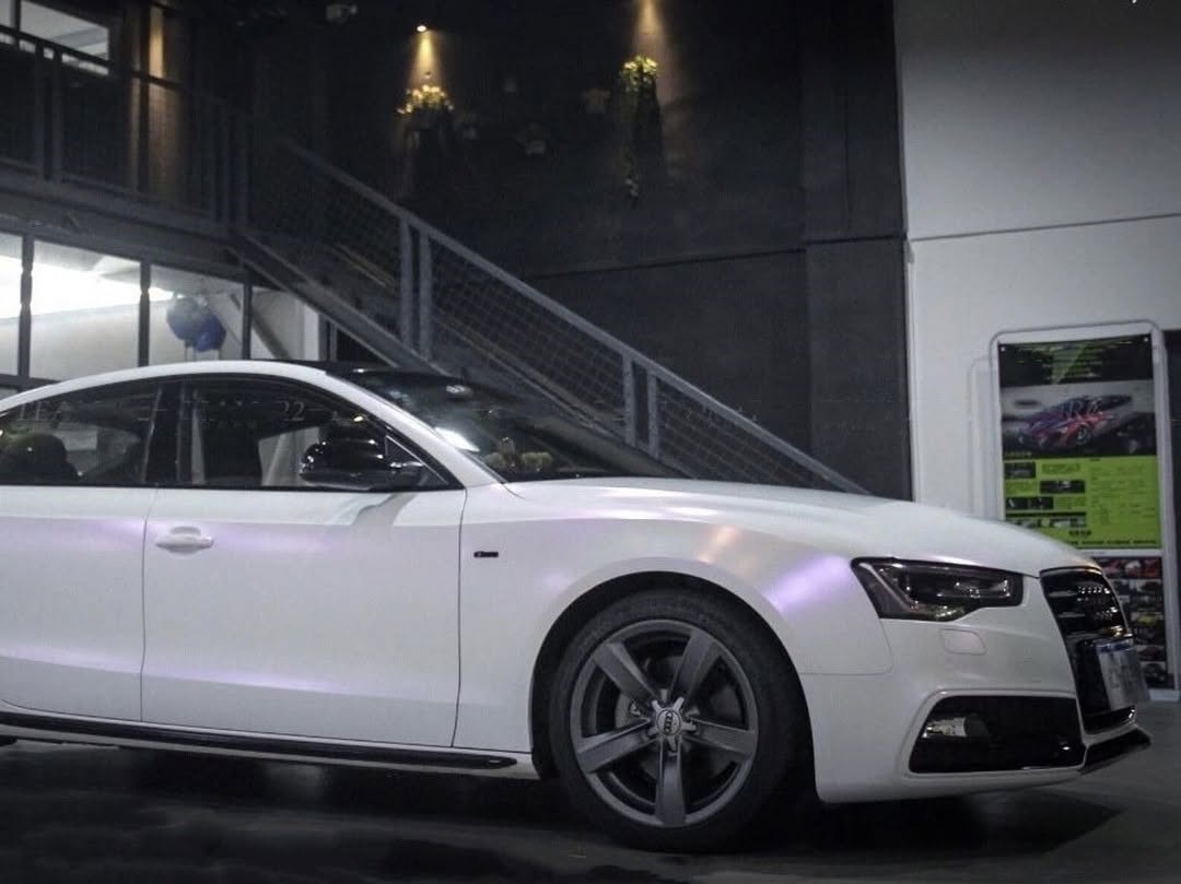 Ravoony Plus Pure Metallic White To Purple Vinyl Car Wrap review Mirage Core Studio 04