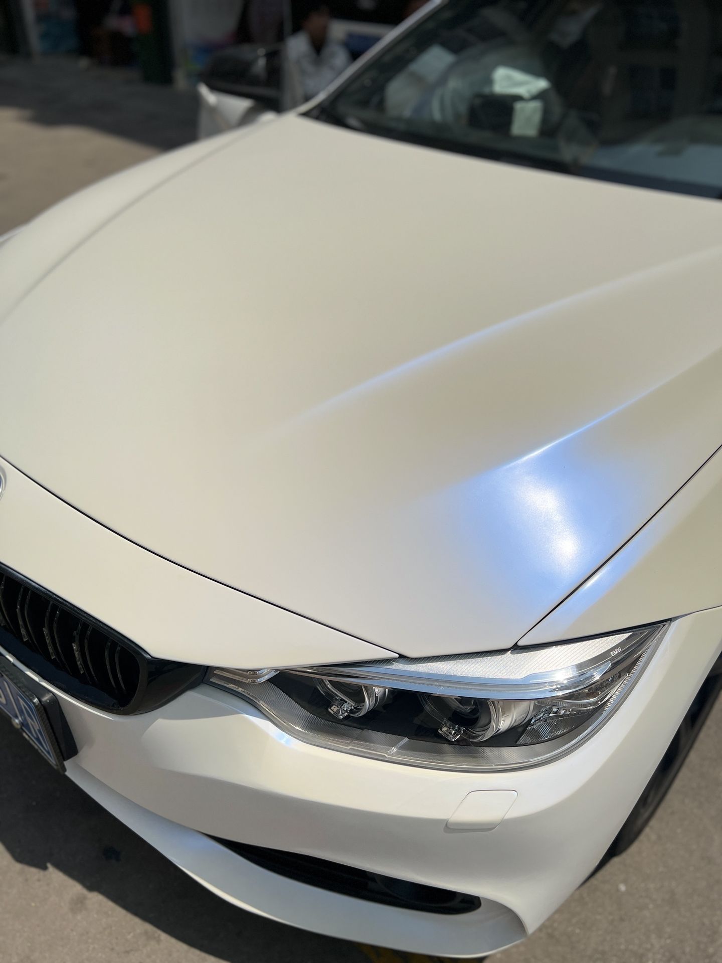 Ravoony Plus Matte Pure Metallic White to Blue Car Vinyl Wrap review River Gale 00