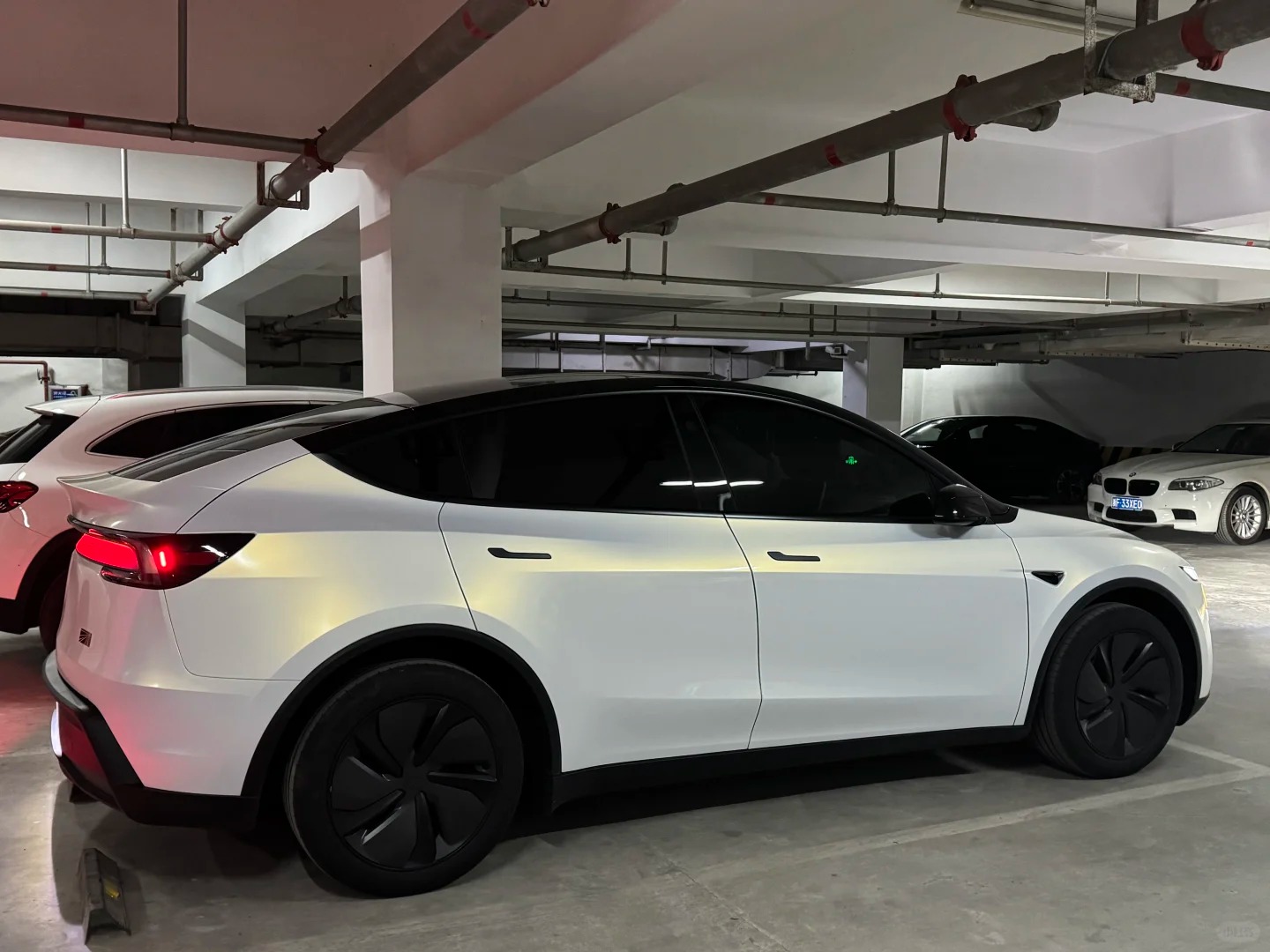 Ravoony Plus Glossy White to Gold Car Wrap Nissan Altima Wrap review Lucas Miller 01