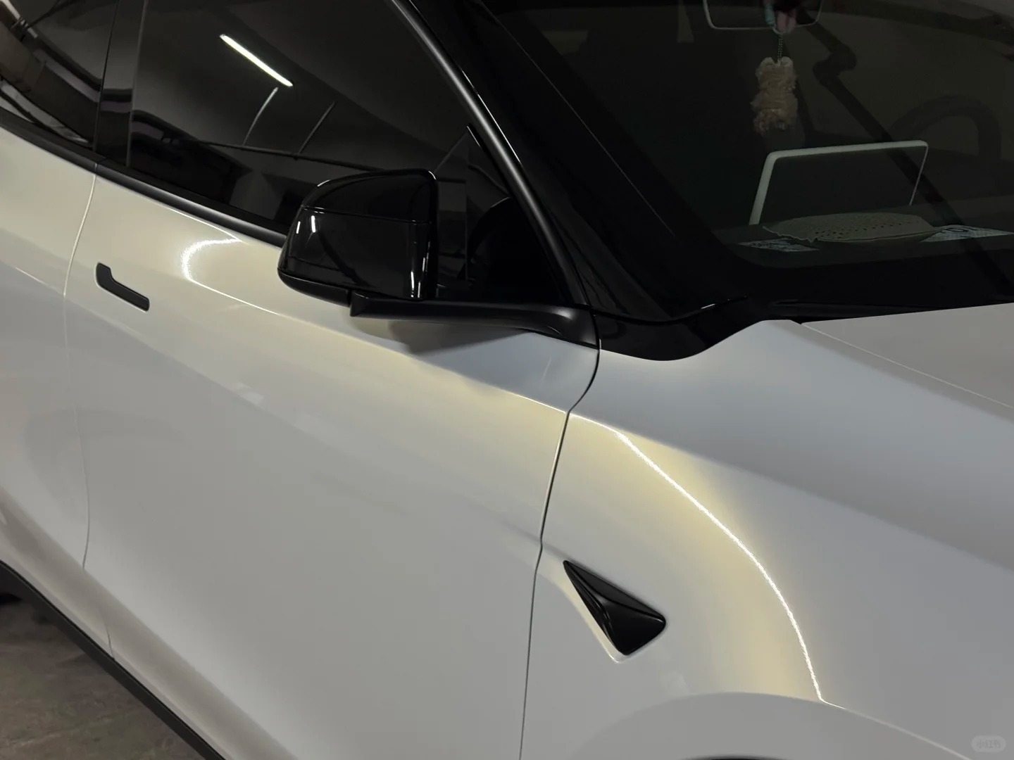 Ravoony Plus Glossy White to Gold Car Wrap Nissan Altima Wrap review Lucas Miller 02