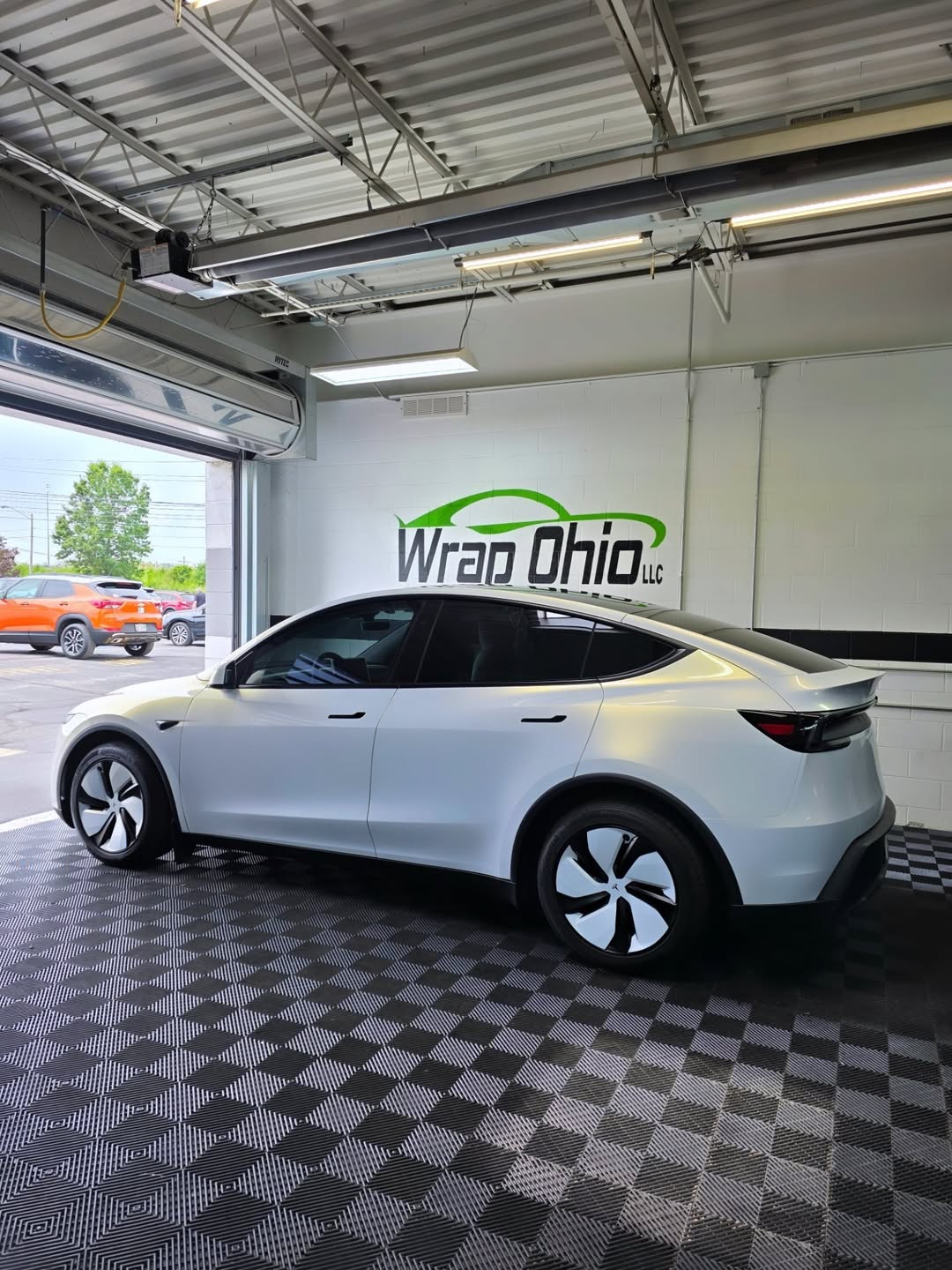 Ravoony Plus Glossy White to Gold Car Wrap Nissan Altima Wrap review jams jdl 01