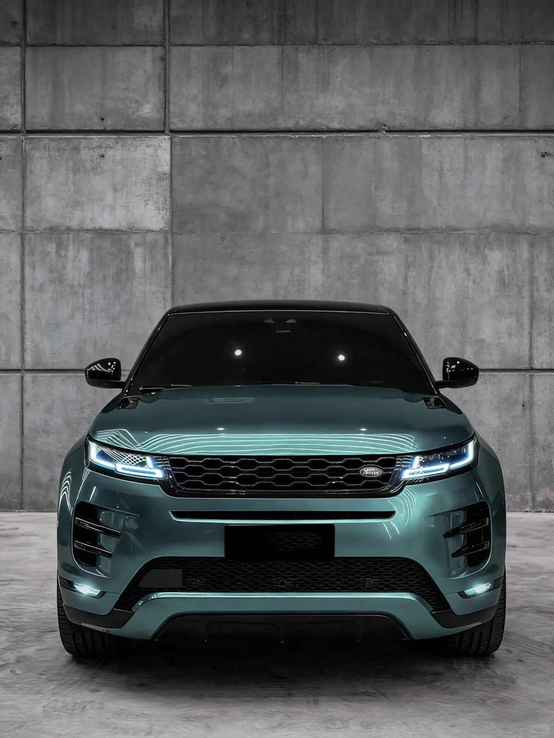 Ravoony Plus PET Gloss Metallic Ryan Green Car Wrap review Clara Rhodes 01