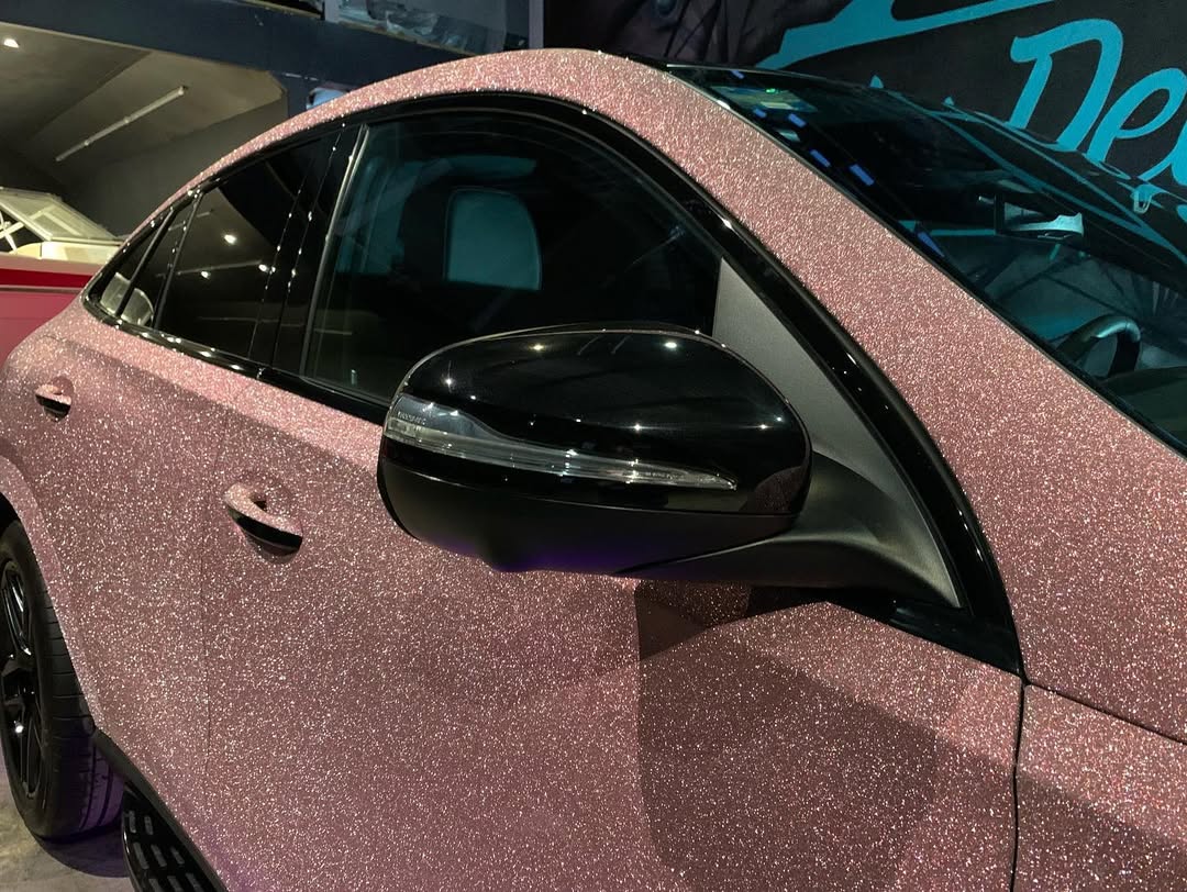 Ravoony Plus PET Super Glitter Pink Car Vinyl Wrap review Leo Vance 05