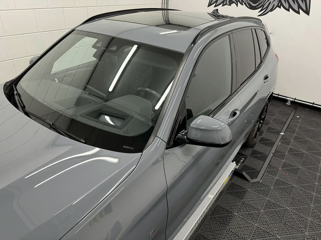 Ravoony Plus PET High Gloss Light Nardo Grey Wrap review Asher Slate 02