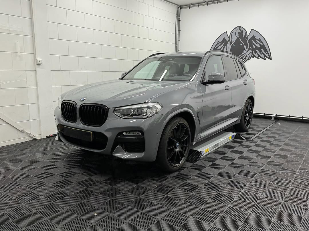 Ravoony Plus PET High Gloss Light Nardo Grey Wrap review Asher Slate 01