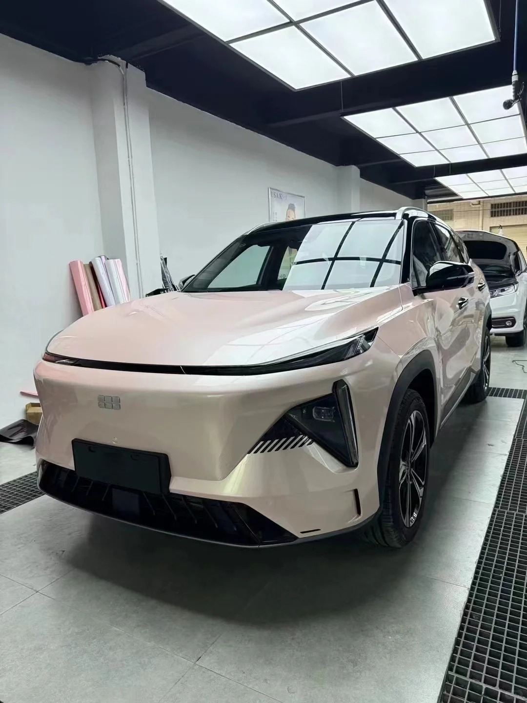 Ravoony Plus Gloss Macaron Peach Pink Vinyl Car Wrap review Owen Shaw 01