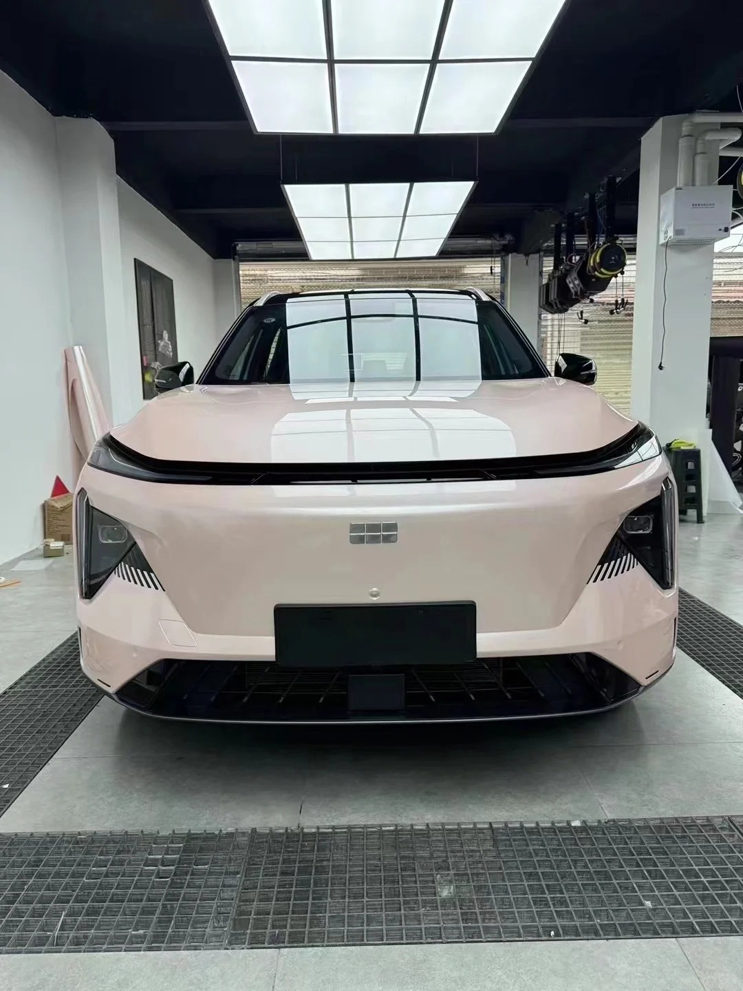 Ravoony Plus Gloss Macaron Peach Pink Vinyl Car Wrap review Owen Shaw 00