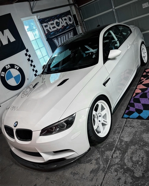 Ravoony Basic PET Glossy Crystal White Car Vinyl Wrap review 