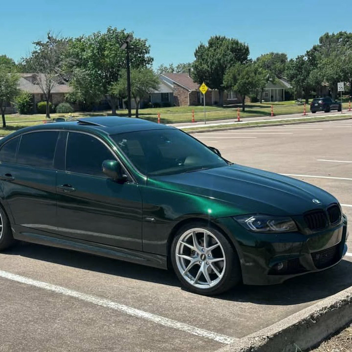 Ravoony Plus PET Blackish Green Car Vinyl Wrap review Evan Torres 02