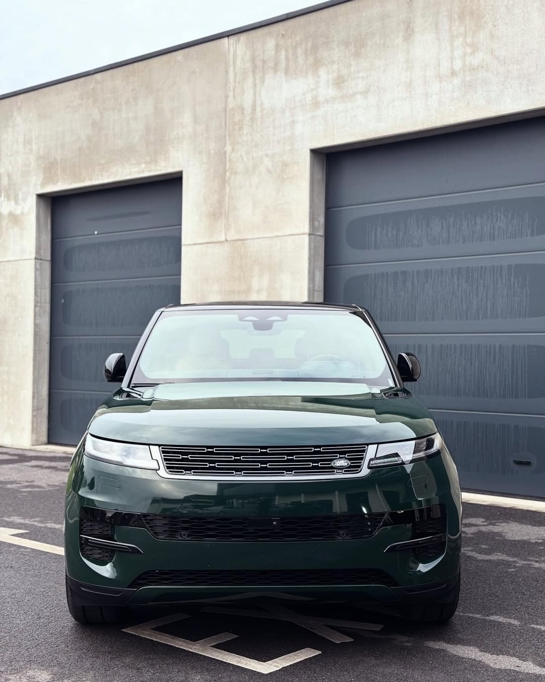 Ravoony Plus PET Blackish Green Car Vinyl Wrap review Maya Fitzgerald 02